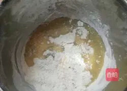 Illustration of how to make meringue sugar cookies 10