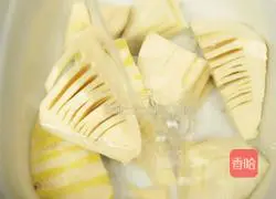 How to make fresh bamboo shoots and egg pancakes Illustration 3