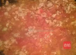 Illustration of how to make lean meat, shrimp, tomato and noodle sauce 8