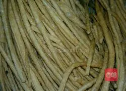 Illustration of how to make vegetarian dumpling fillings (chive and egg powder filling) 7