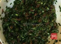 Illustration of how to make beef and leek dumplings 8