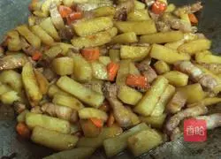 Potato braised rice recipe illustration 7