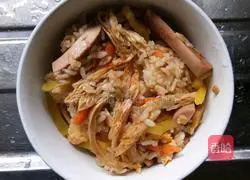 Illustration of how to make egg fried rice 3