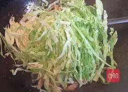 Illustration of how to make fried pancakes 11