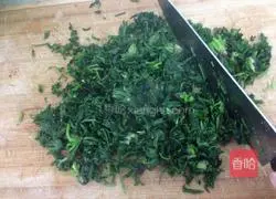 Illustration of how to make shepherd's purse and egg dough cake 4