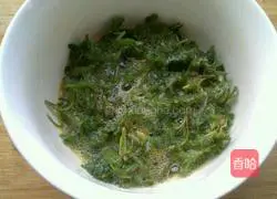 How to make chrysanthemum bud egg cakes Illustration 3