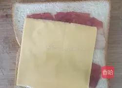 Illustration of how to make a sandwich breakfast 4