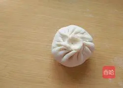 Illustration of how to make pork and radish buns 12