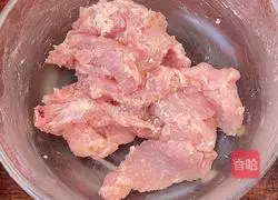 Illustration of how to make spicy rice noodles 3