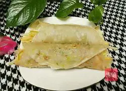 Illustration of how to make pancake rolls 9