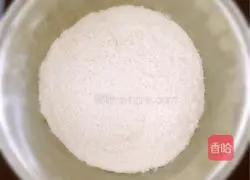 Illustration of how to make soft pancake rolls 1