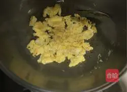 Cucumber, ham and egg fried rice recipe illustration 2