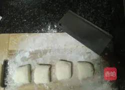 Illustration of how to make steamed buns 2