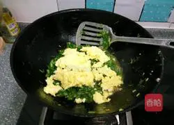 Illustration of how to make egg and fennel steamed buns 6