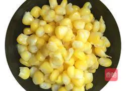 Illustration of how to make potato pancakes with mixed vegetables and meat 3