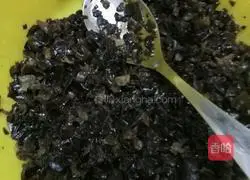  Illustration of how to make water chestnut corn and carrot dumplings 2