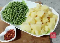 Illustration of how to make bacon braised rice 2