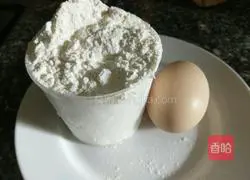 Illustration of how to make egg noodles 1