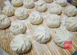 Illustration of how to make Sophora buns 14