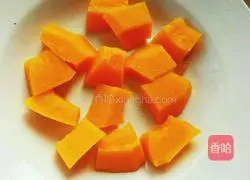 Illustration of how to make small steamed bun pumpkin pudding 3