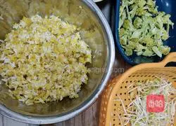 Illustration of how to make pickled cabbage fried rice 1