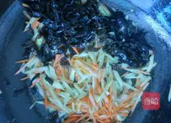Illustration of how to make vegetable fried noodles 6