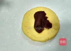 Illustration of how to make pumpkin pie with bean paste filling 4