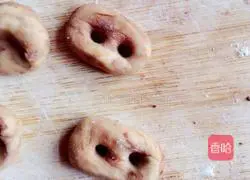 Illustration of how to make pumpkin and piggy steamed buns 7