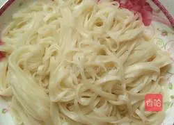 Illustration of how to make tomato noodles 7