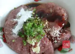 Illustration of how to make salty glutinous rice balls 5