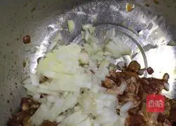 Illustration of how to make noodles, vegetable and meat buns 7