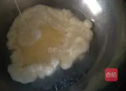 Illustration of how to make egg noodles 3
