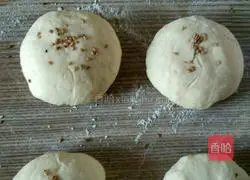 Illustration of how to make dough cakes 6