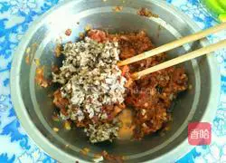 Illustration of how to make colorful wontons 5