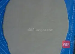 Illustration of how to make secret milk-flavored steamed buns 8