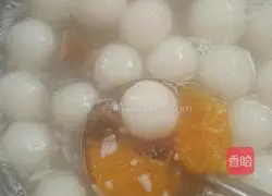 Illustration of how to make orange slices, Guiyuan, wolfberry, sweet wine, glutinous rice balls and boiled eggs 1