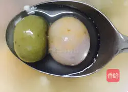 Illustration of how to make cartoon colorful glutinous rice balls 8