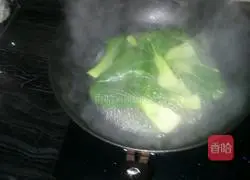 Illustration of how to make fried noodles with shredded pepper and pork slices 7