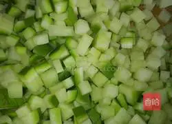 Illustration of how to make big meat buns 2