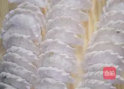 Illustration of how to make crystal dumplings 9