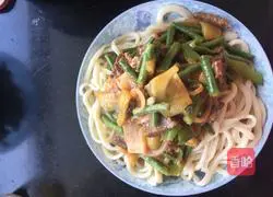 Illustration of how to make cowpea and eggplant noodles 13