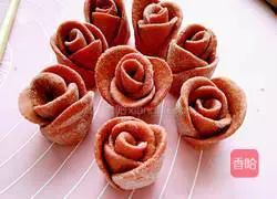 Illustration of how to make rose steamed buns 12