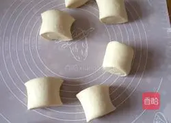 Illustration of how to make salty steamed buns (direct fermentation method 10)