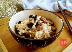 Recipe for braised rice with mushrooms and diced pork Illustration 10