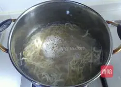 Illustration of how to make colorful vegetable noodles 4