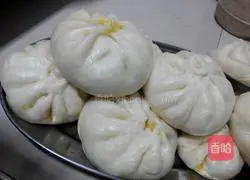 Illustration of how to make carrot and fungus buns 12