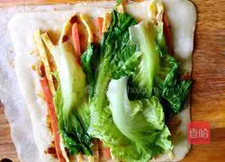 Illustration of how to make lettuce hand pancakes 7