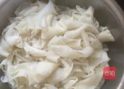 Illustration of how to make cold dough 16