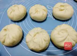 Illustration of how to make steamed buns stuffed with cabbage and vermicelli filling 13