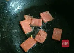 Illustration of how to make egg and ham sandwiches 7